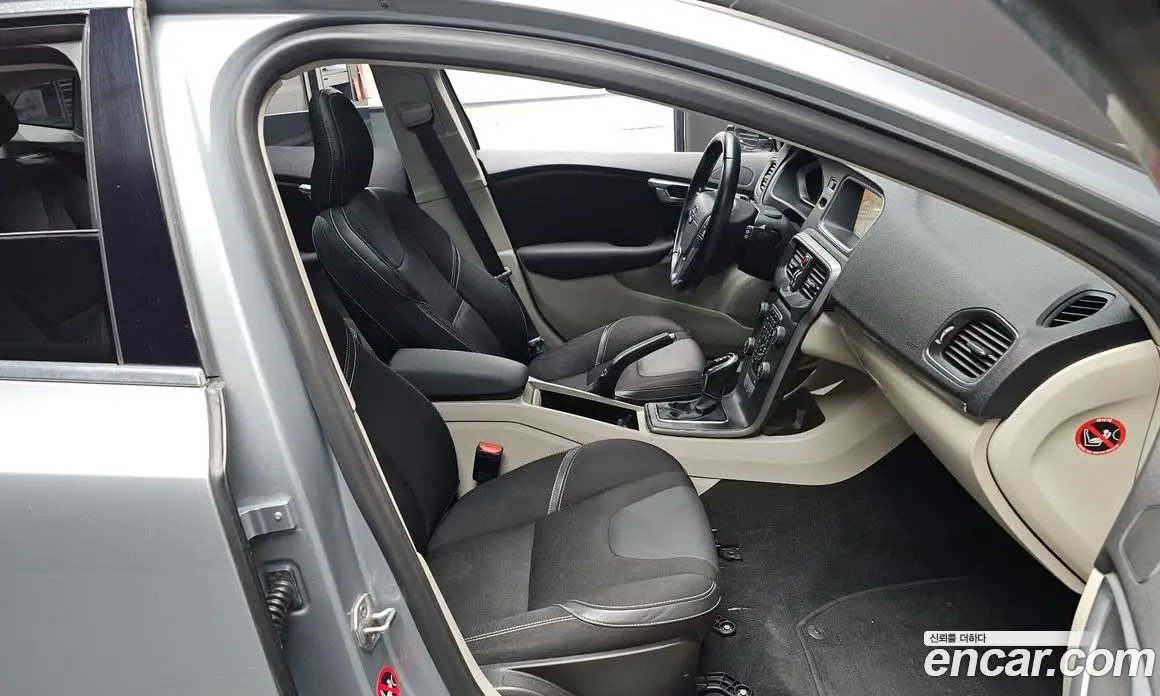 Volvo V40 2014 1.6 автомат (гидро), фото 10