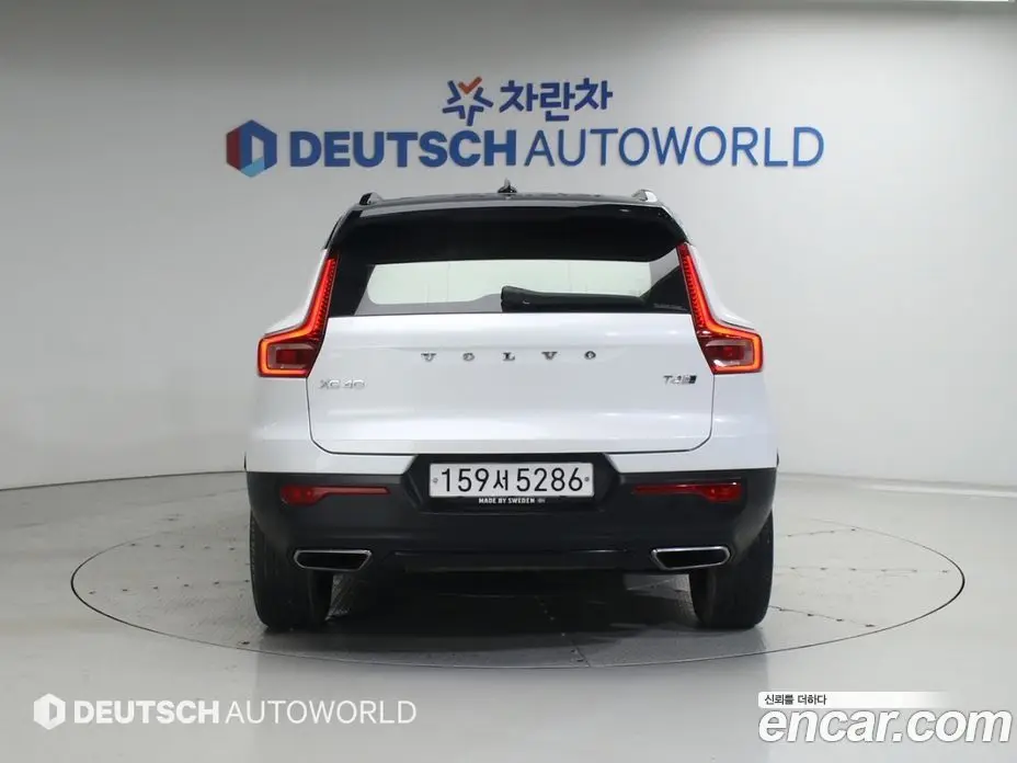 Volvo XC40 2019 2.0 автомат (гидро), фото 4