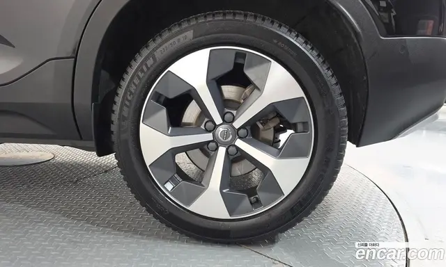 Volvo XC40 2023 2.0 автомат (гидро), миниатюра 7