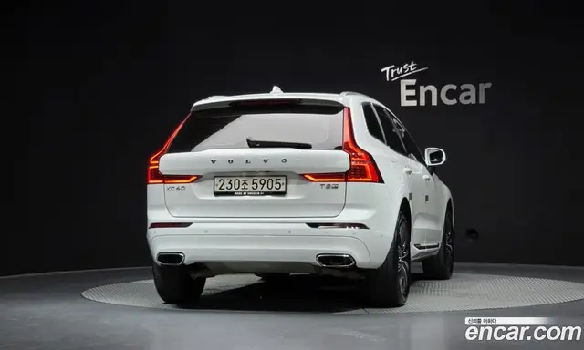 Volvo XC60 2020 2.0 автомат (гидро), миниатюра 4