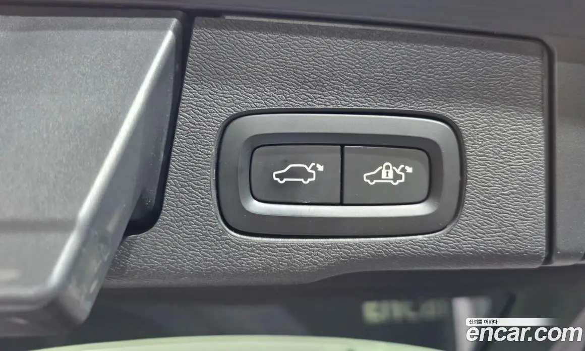 Volvo XC60 2020 2.0 автомат (гидро), фото 32