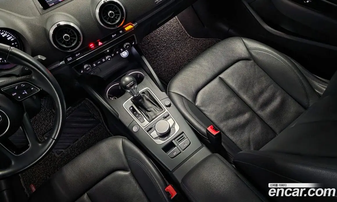 Audi A3 2018 2.0 автомат (гидро), фото 14