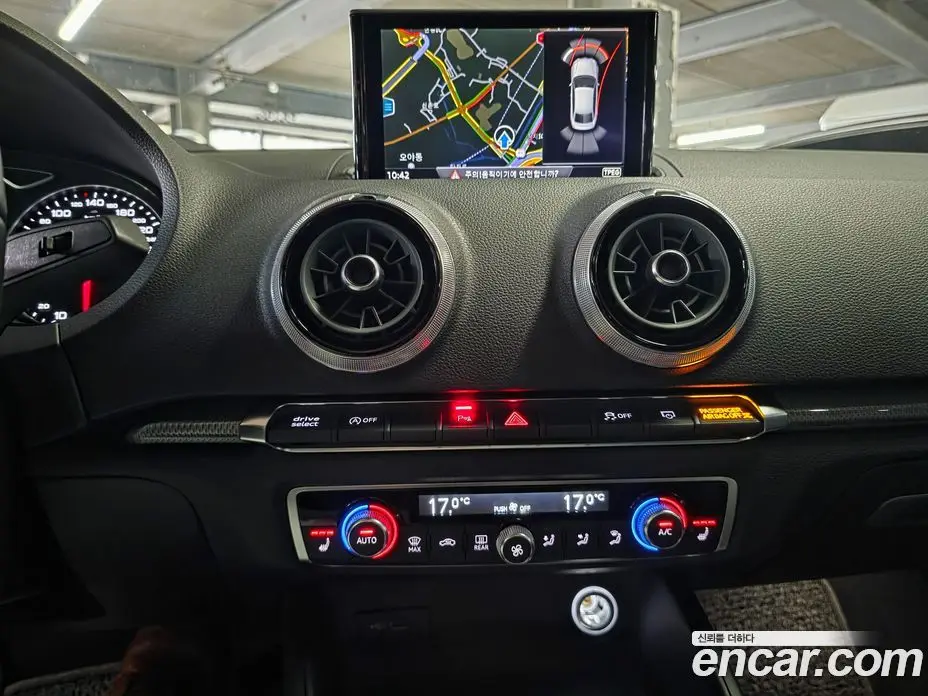 Audi A3 2018 2.0 автомат (гидро), фото 16