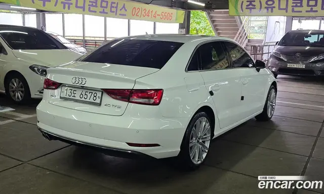 Audi A3 2018 2.0 автомат (гидро), миниатюра 4