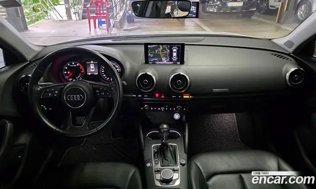 Audi A3 2018 2.0 автомат (гидро), миниатюра 7