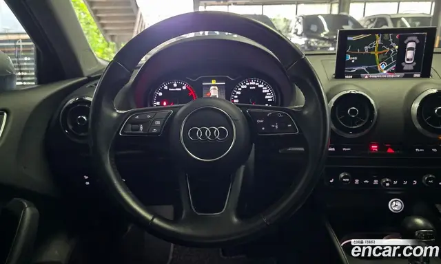 Audi A3 2018 2.0 автомат (гидро), миниатюра 8