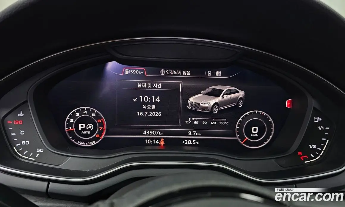Audi A4 2019 2.0 автомат (гидро), фото 11