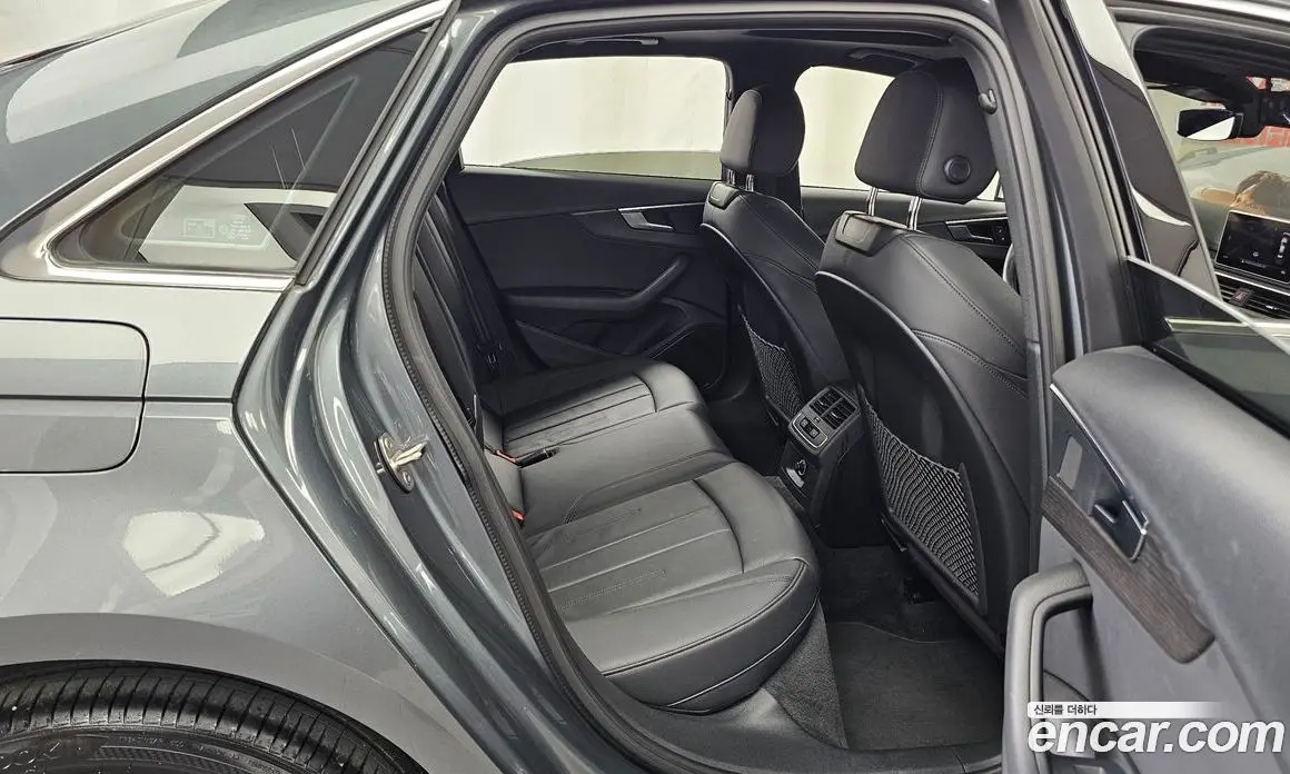 Audi A4 2019 2.0 автомат (гидро), фото 17