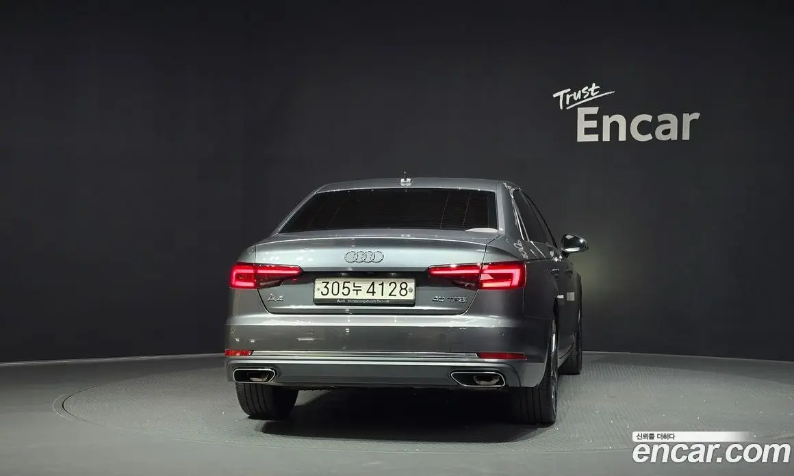 Audi A4 2019 2.0 автомат (гидро), фото 4