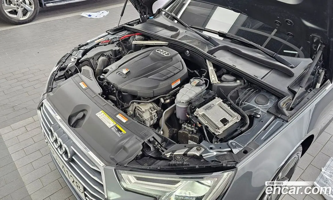 Audi A4 2019 2.0 автомат (гидро), фото 6