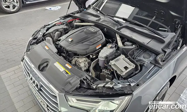 Audi A4 2019 2.0 автомат (гидро), миниатюра 6