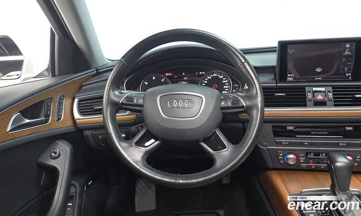 Audi A6 2016 3.0 автомат (гидро), фото 12