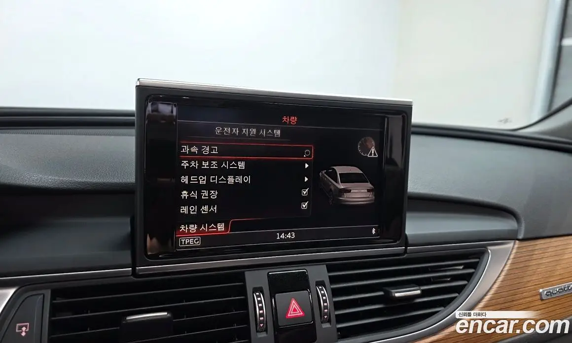 Audi A6 2016 3.0 автомат (гидро), фото 15