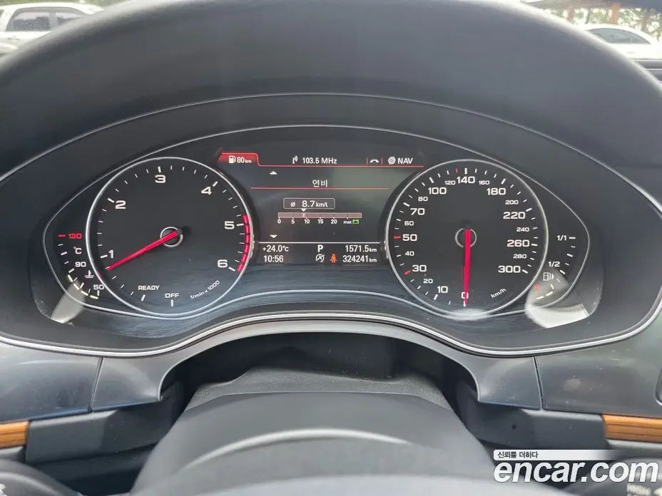 Audi A6 2016 3.0 автомат (гидро), фото 12