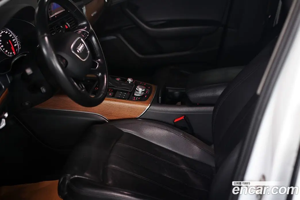 Audi A6 2016 3.0 автомат (гидро), фото 14