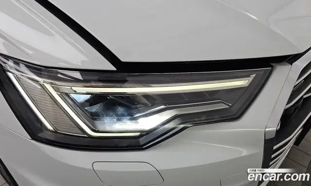 Audi A6 2022 2.0 автомат (гидро), миниатюра 8