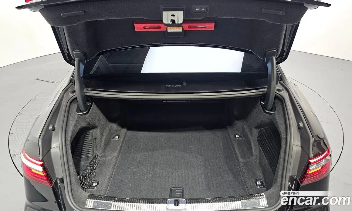 Audi A8 2021 3.0 автомат (гидро), фото 26