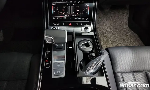 Audi A8 2023 3.0 автомат (гидро), миниатюра 12