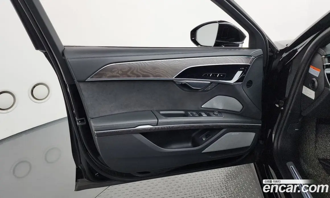 Audi A8 2023 3.0 автомат (гидро), фото 14