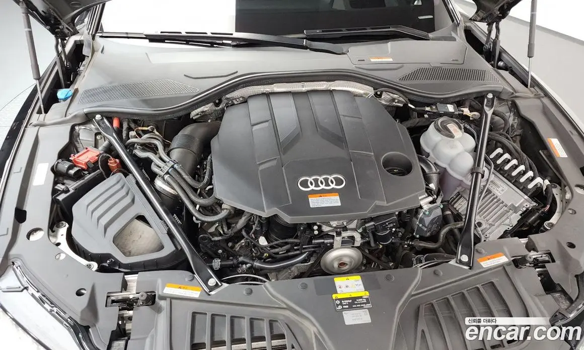 Audi A8 2023 3.0 автомат (гидро), фото 6