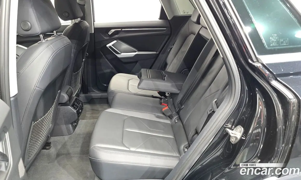 Audi Q3 2023 2.0 автомат (гидро), фото 11
