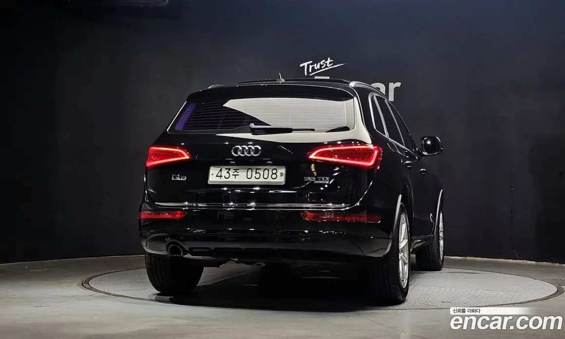 Audi Q5 2015 2.0 автомат (гидро), фото 4