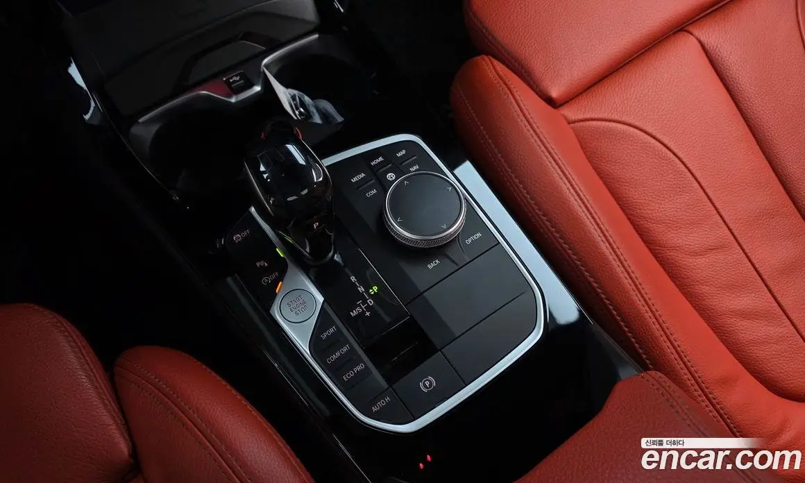 BMW 1 серия 2021 2.0 автомат (гидро), фото 12
