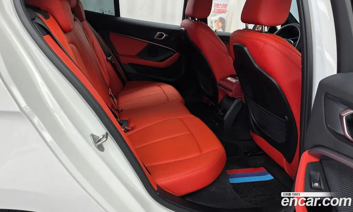 BMW 1 серия 2021 2.0 автомат (гидро), фото 17