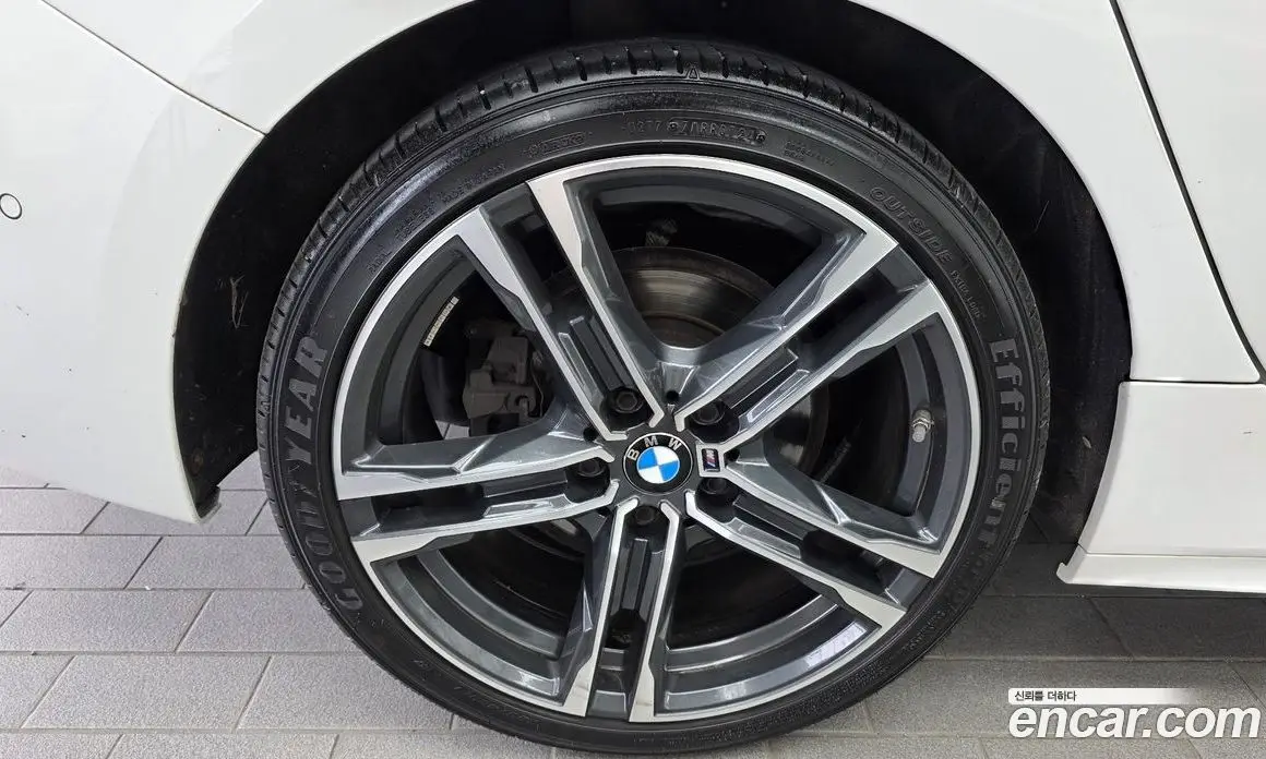 BMW 1 серия 2021 2.0 автомат (гидро), фото 5