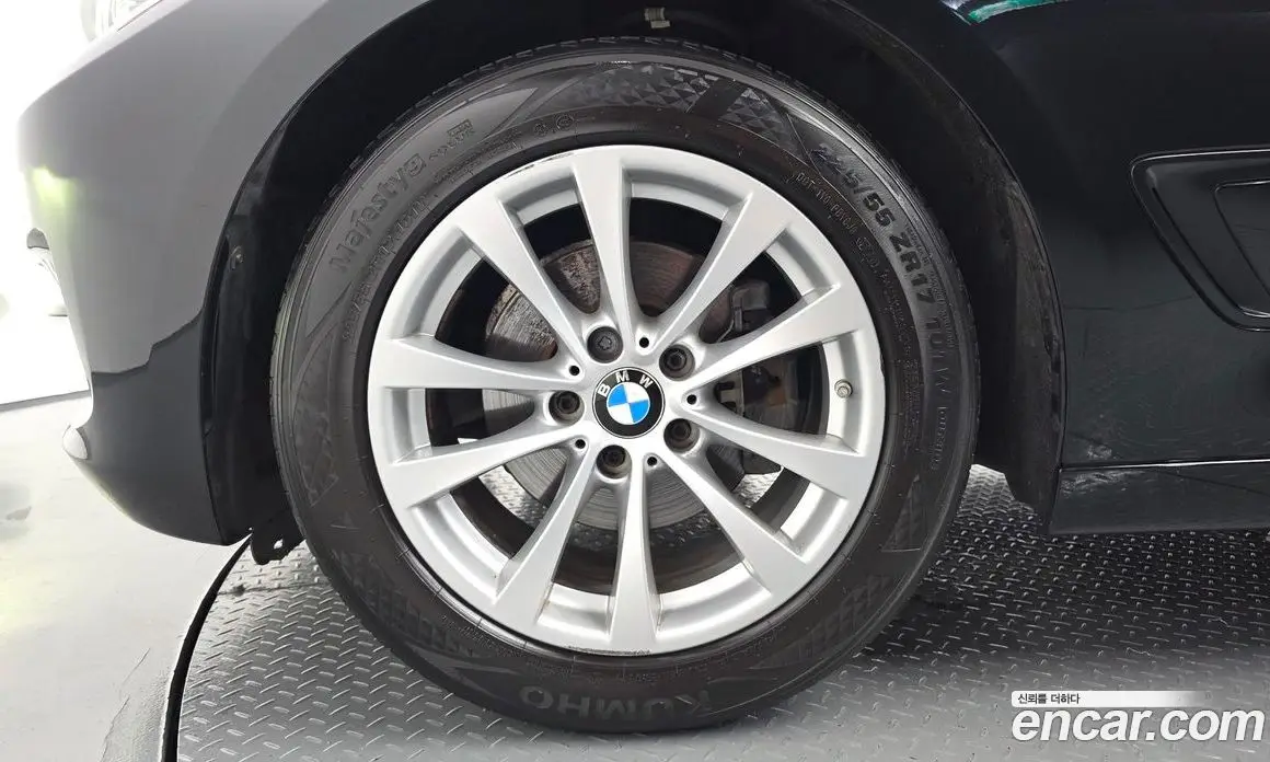 BMW 3 серия 2017 2.0 автомат (гидро), фото 5