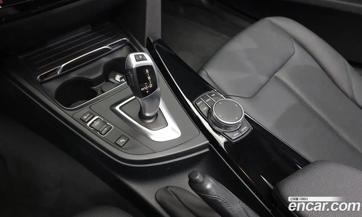 BMW 3 серия 2017 2.0 автомат (гидро), фото 9