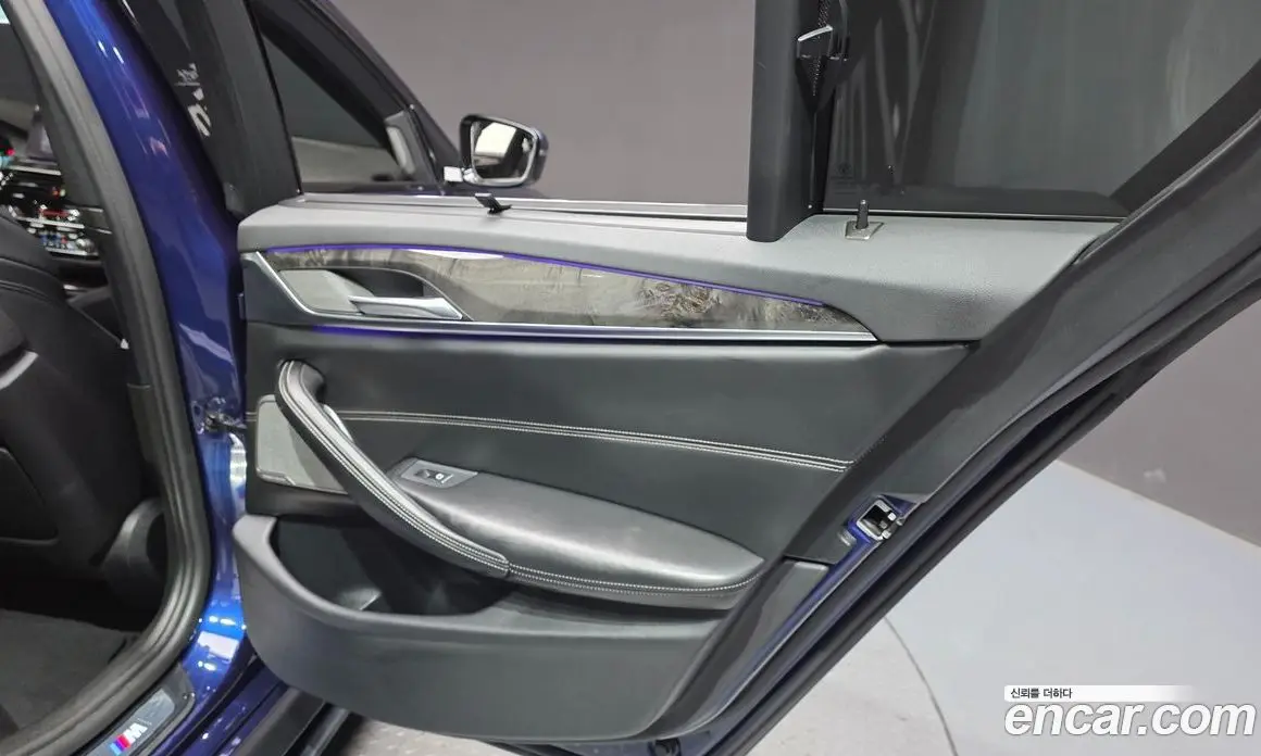 BMW 5 серия 2018 3.0 автомат (гидро), фото 15