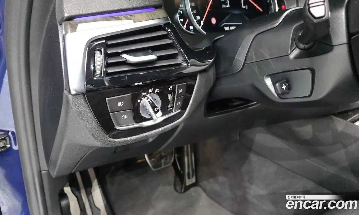 BMW 5 серия 2018 3.0 автомат (гидро), фото 28