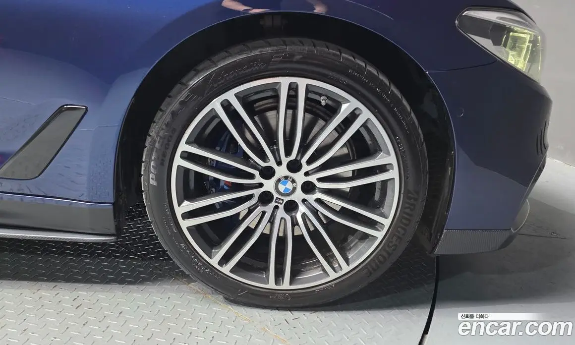 BMW 5 серия 2018 3.0 автомат (гидро), фото 7
