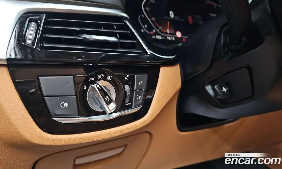 BMW 5 серия 2021 2.0 автомат (гидро), фото 13