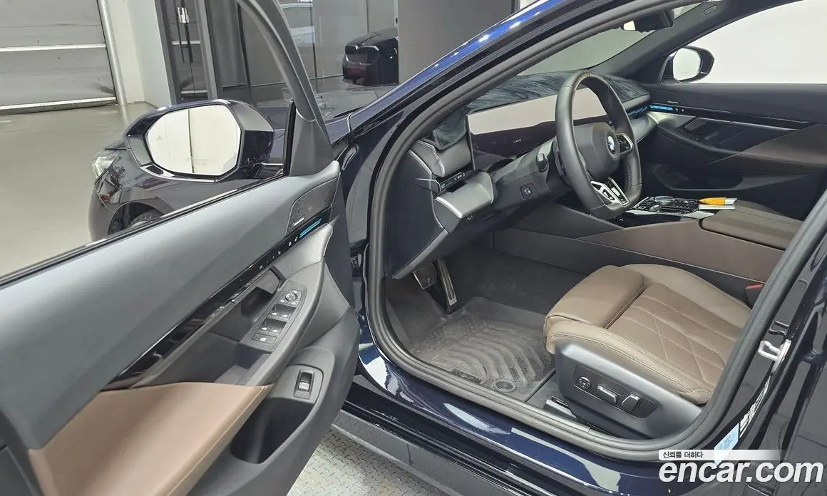 BMW 5 серия 2023 2.0 автомат (гидро), фото 13