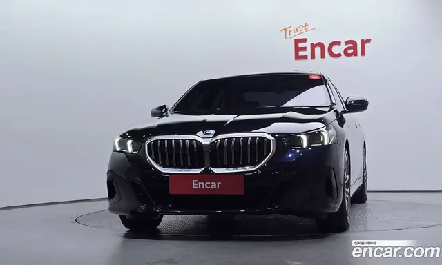 BMW 5 серия 2023 2.0 автомат (гидро), миниатюра 3