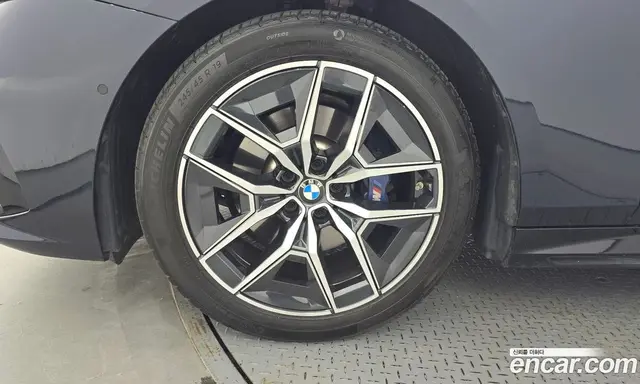 BMW 5 серия 2023 2.0 автомат (гидро), миниатюра 5
