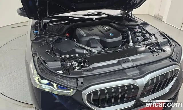BMW 5 серия 2023 2.0 автомат (гидро), миниатюра 6