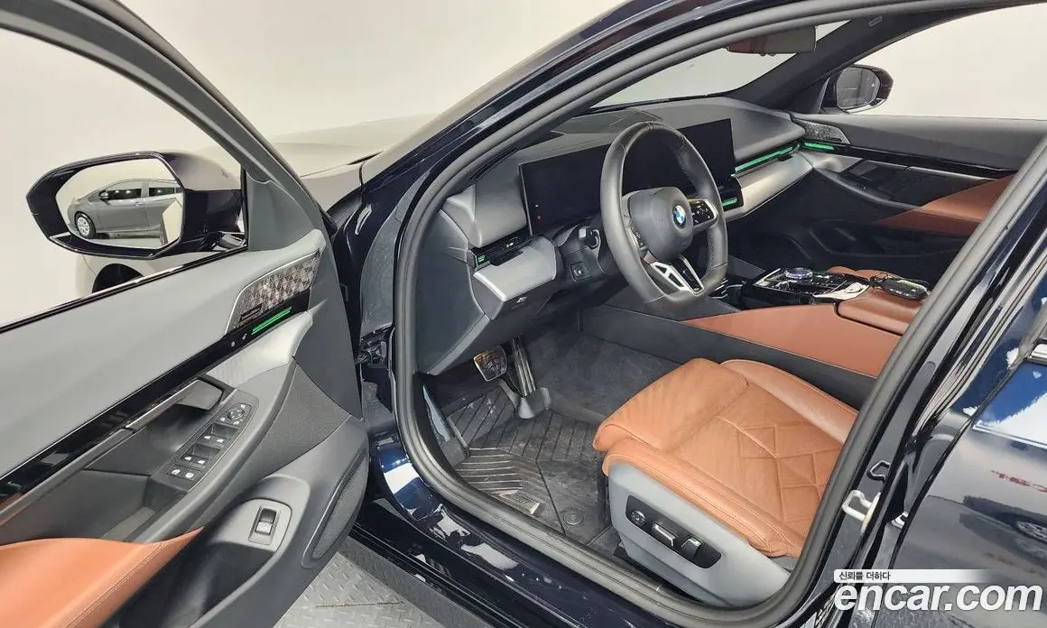 BMW 5 серия 2024 2.0 автомат (гидро), фото 13
