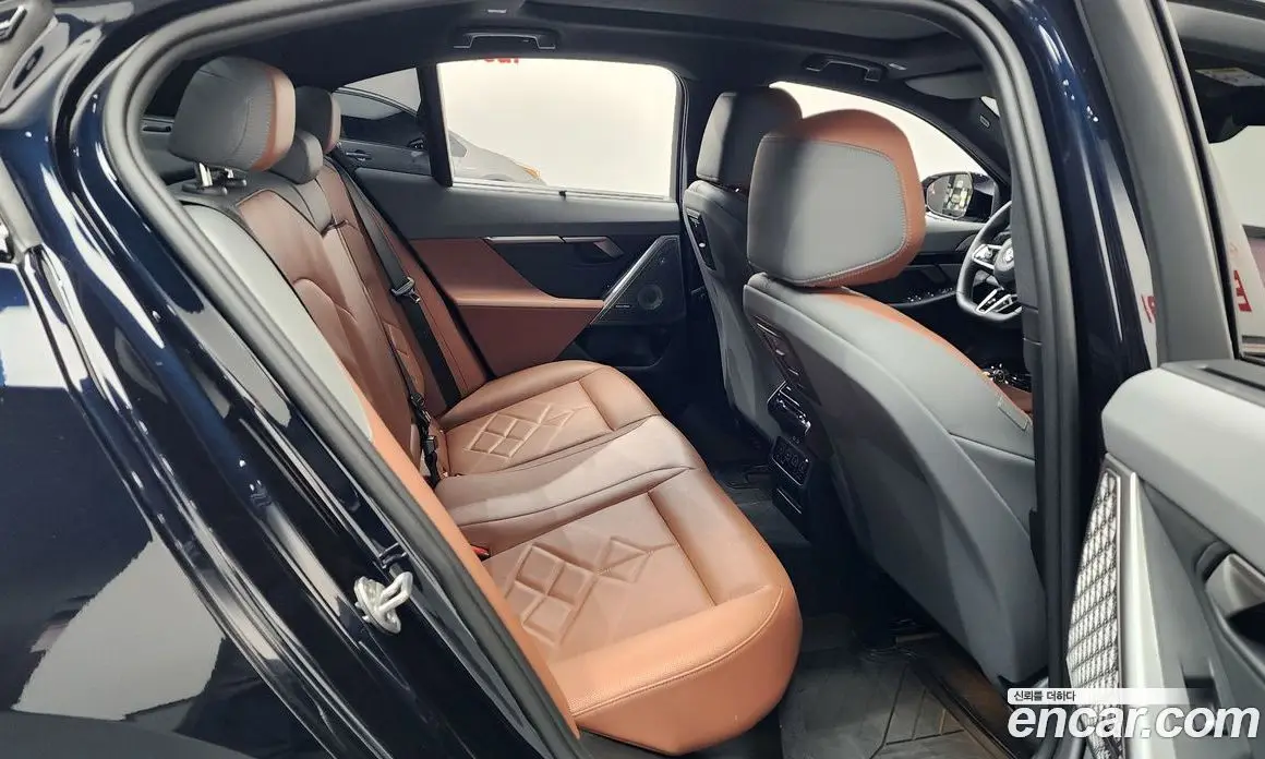 BMW 5 серия 2024 2.0 автомат (гидро), фото 17