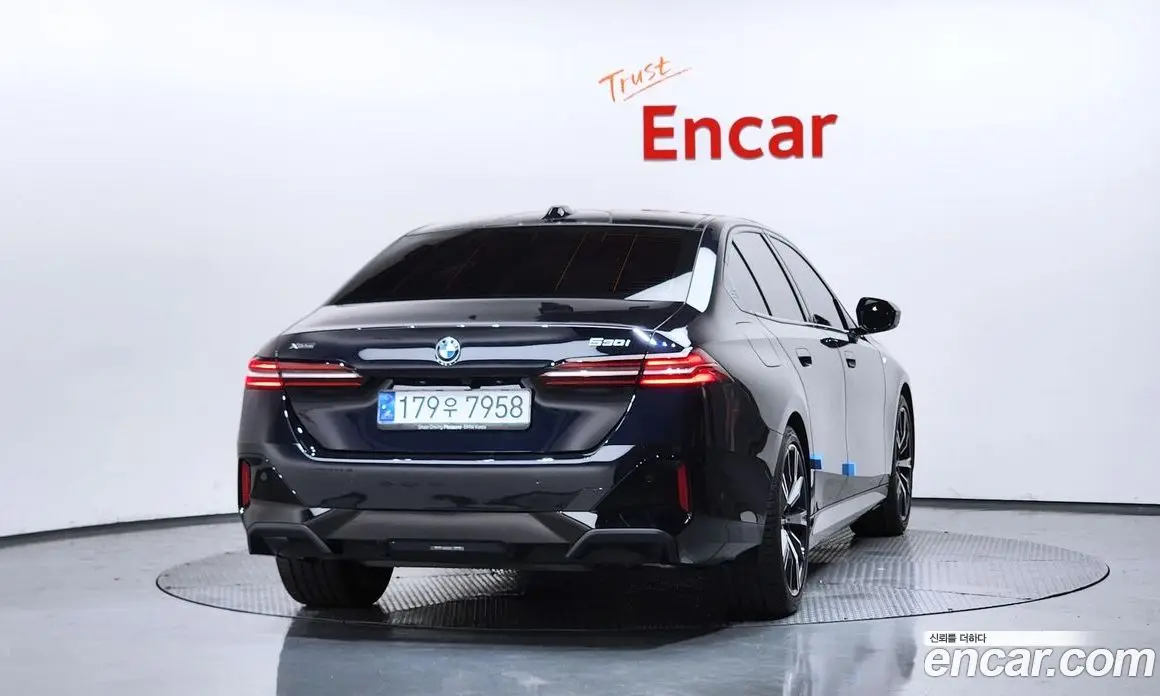 BMW 5 серия 2024 2.0 автомат (гидро), фото 4