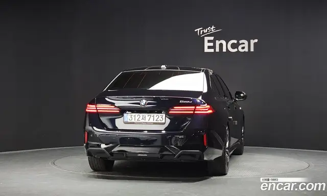 BMW 5 серия 2025 2.0 автомат (гидро), миниатюра 4