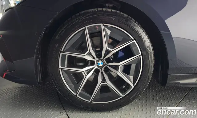 BMW 5 серия 2025 2.0 автомат (гидро), миниатюра 5