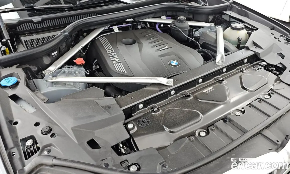 BMW X5 2025 3.0 автомат (гидро), фото 6