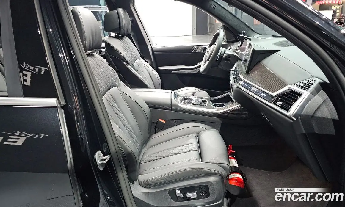 BMW X7 2025 3.0 автомат (гидро), фото 16