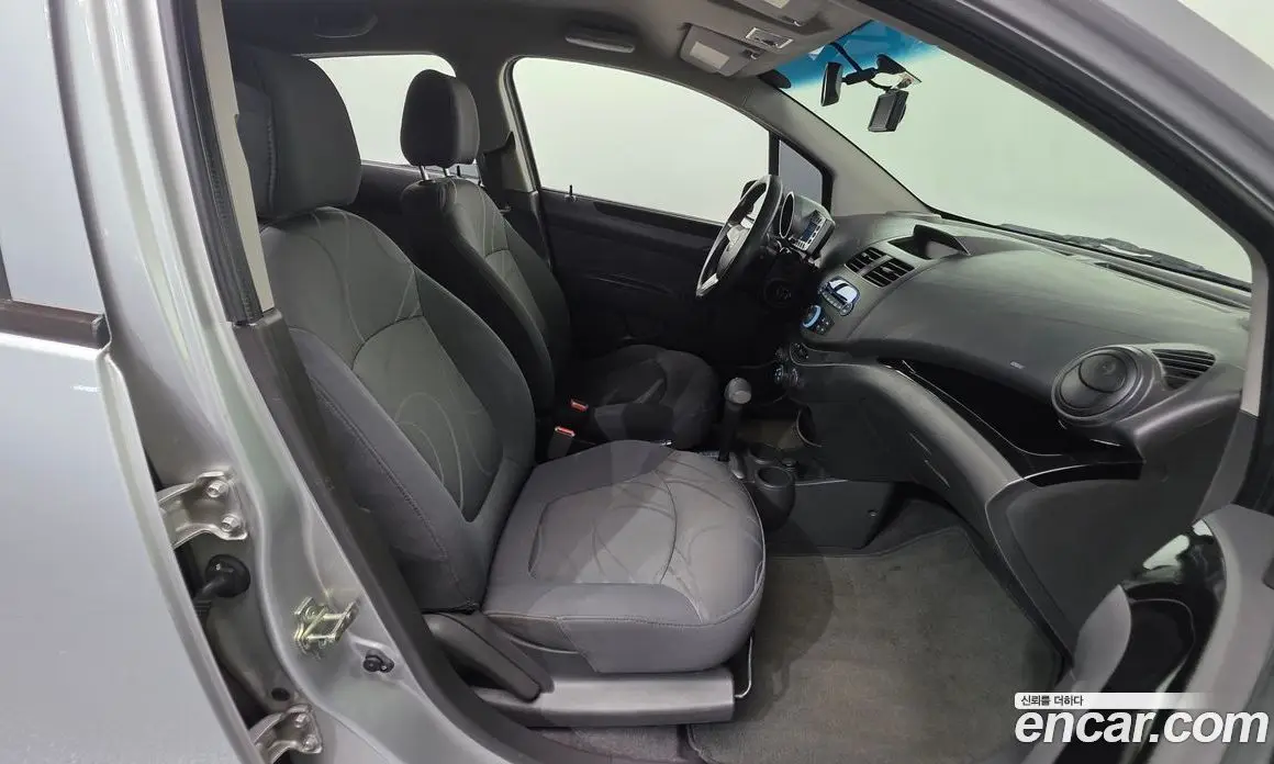 Chevrolet Spark 2011 1.0 автомат (гидро), фото 16