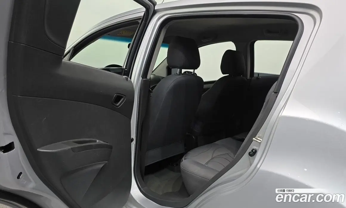 Chevrolet Spark 2011 1.0 автомат (гидро), фото 24