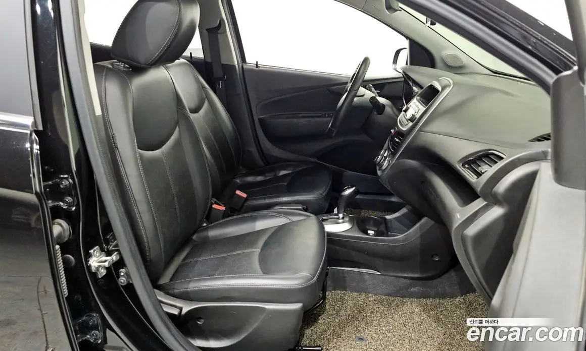 Chevrolet Spark 2017 1.0 автомат (гидро), фото 12