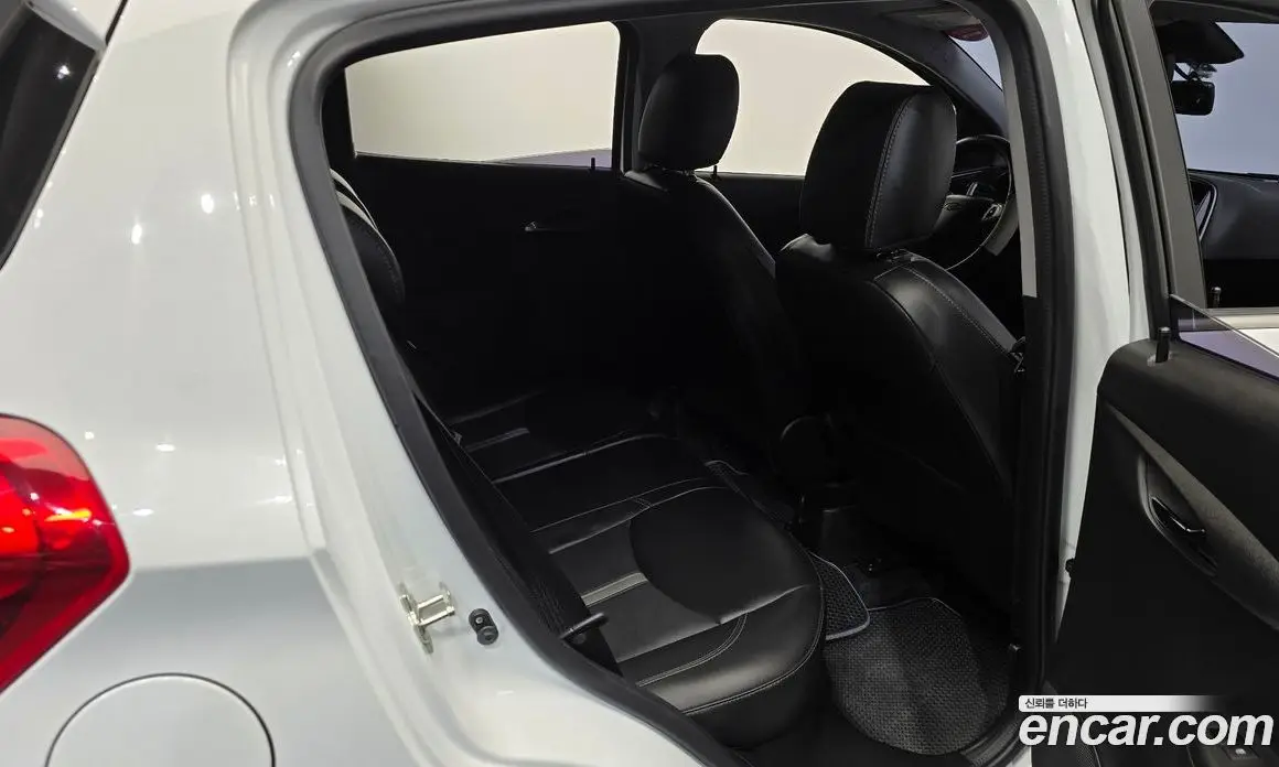 Chevrolet Spark 2018 1.0 автомат (гидро), фото 17